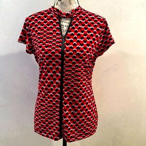 Geometric Patterned Top